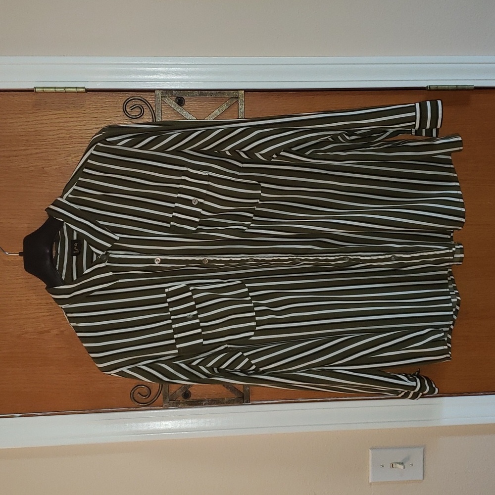 Lee Button Down Long Sleeve Top - Size 3X - Olive Green/Black/White Striped (B8)